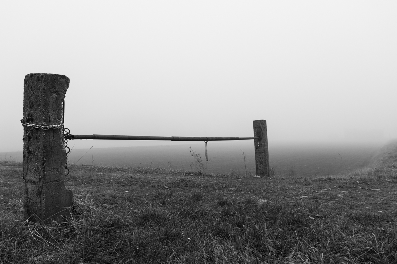 THE GATE IN THE MIDDLE OF NOWHERE. | Shutterbug